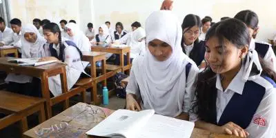 An Ideal Student বিষয়ক Paragraph Writing লিখন, ১ম পর্ব, এসএসসি ইংরেজি ২য় পত্র